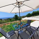 Appartement Freesia Grand Sea View