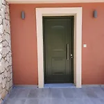 Διαμέρισμα Freesia Grand Sea View