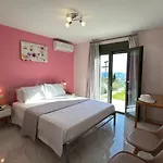 公寓 Freesia Grand Sea View 斯沃伦塔