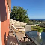 Freesia Grand Sea View * Svoronata