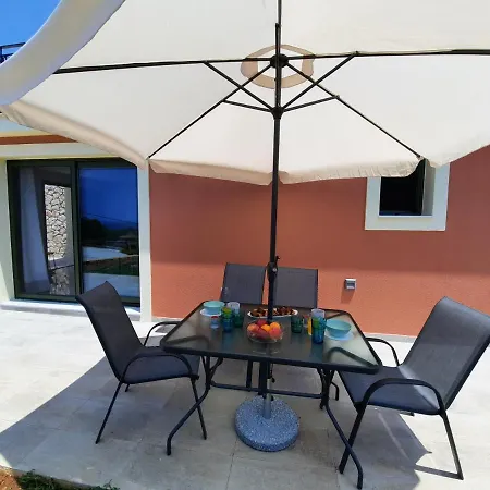 Freesia Grand Sea View アパート スヴォロナータ