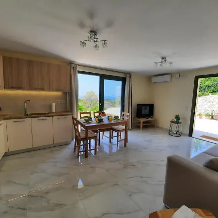 Appartamento Freesia Grand Sea View Svoronata