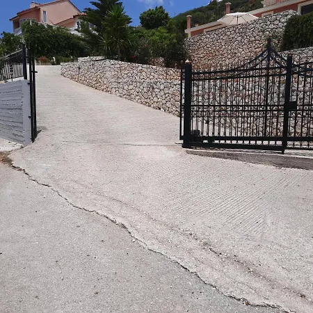 Freesia Grand Sea View Appartamento