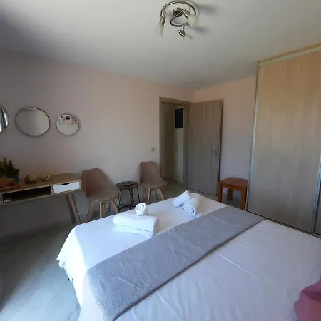 Freesia Grand Sea View Appartamento *