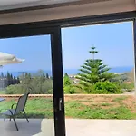 Freesia Grand Sea View سفوروناتا